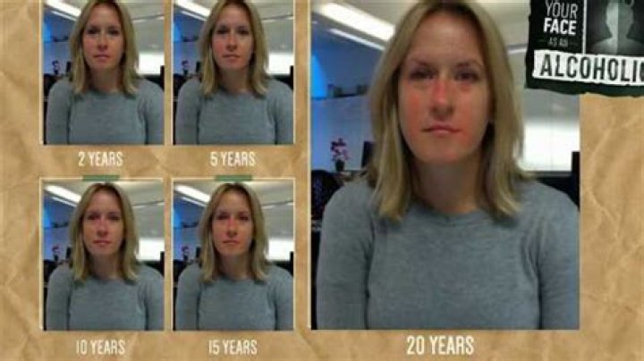 What alcohol does to your face?
